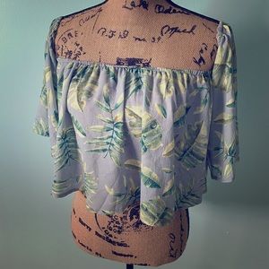 🦜 Tropical Off-Shoulder Crop Top - A0019